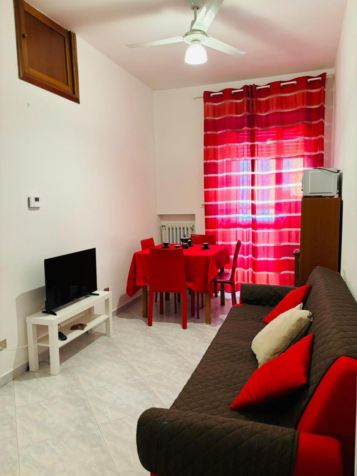 Matthias Central Rooms And Accomodation บารี ภายนอก รูปภาพ