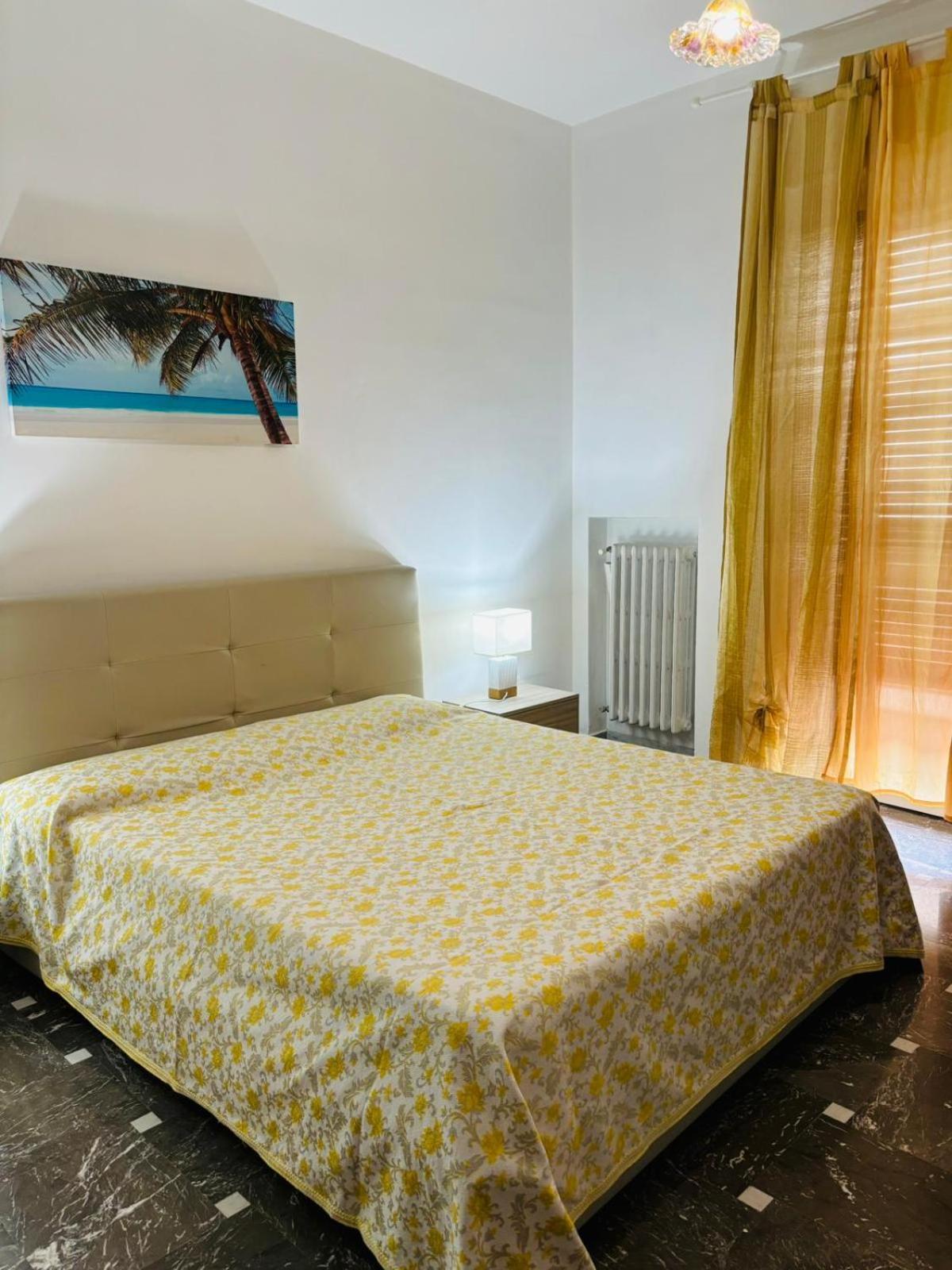 Matthias Central Rooms And Accomodation บารี ภายนอก รูปภาพ