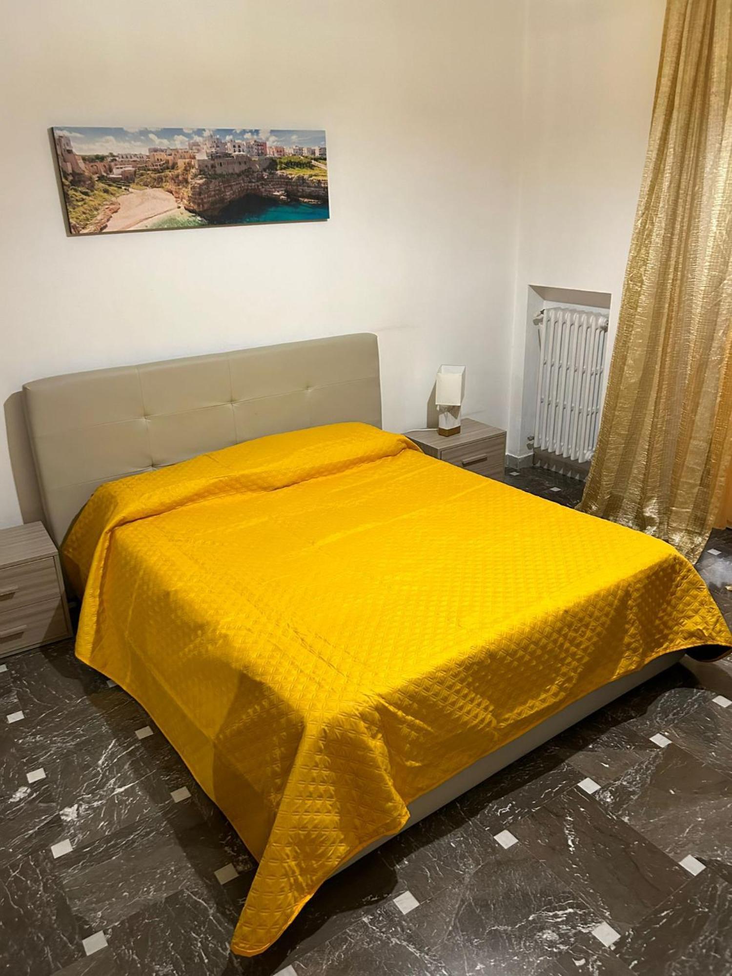 Matthias Central Rooms And Accomodation บารี ภายนอก รูปภาพ