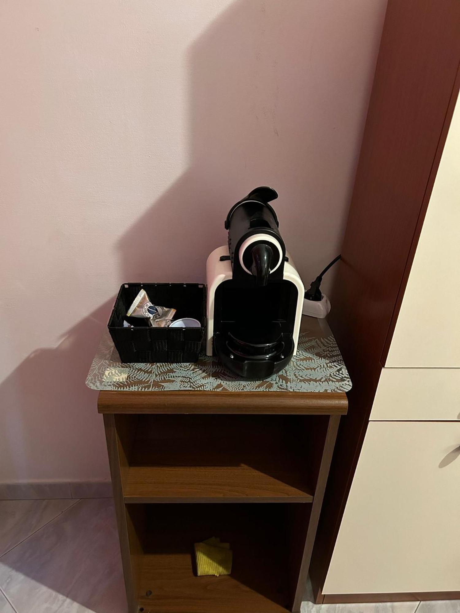 Matthias Central Rooms And Accomodation บารี ภายนอก รูปภาพ