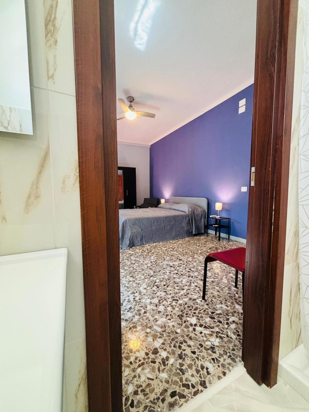 Matthias Central Rooms And Accomodation บารี ภายนอก รูปภาพ