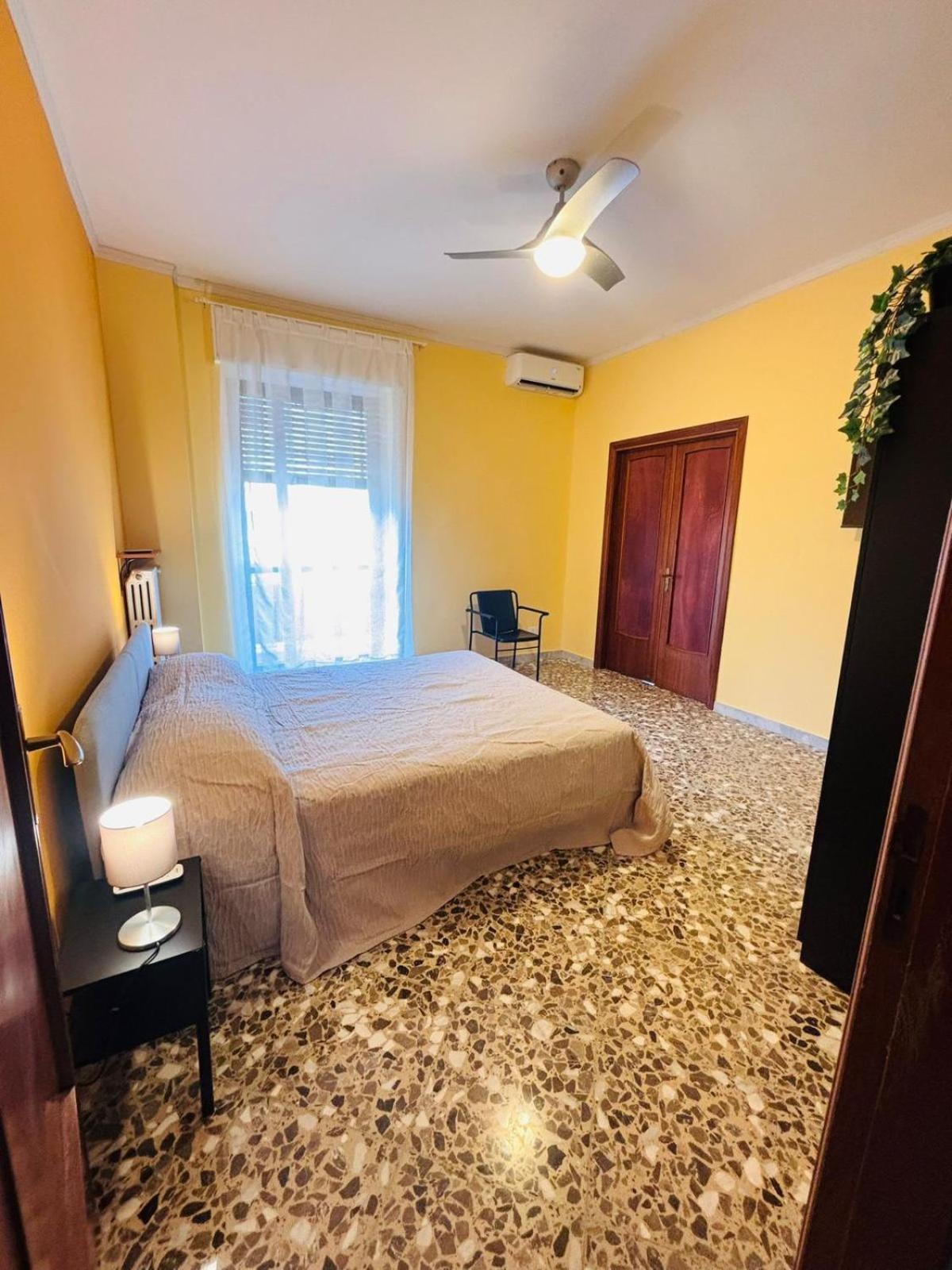 Matthias Central Rooms And Accomodation บารี ภายนอก รูปภาพ